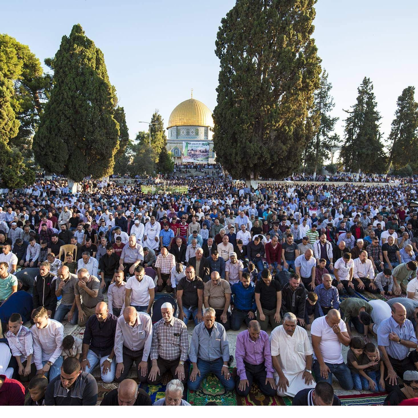 Bajram u džamiji Al-Aksa klanjalo 90.000 vjernika