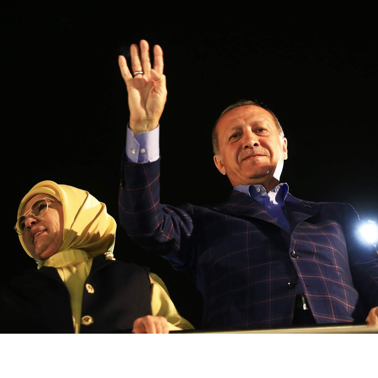 Erdogan ubjedljivo vodi u Turskoj! (Video)