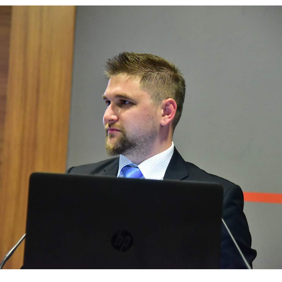 Hikmet Karčić odbranio doktorat na Univerzitetu IUS