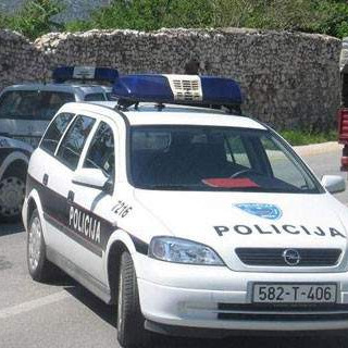 U eksploziji u Mostaru oštećena tri automobila 