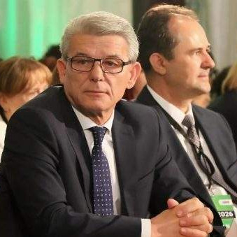 Džaferović: Sramno je Vučićevo veličanje Miloševića