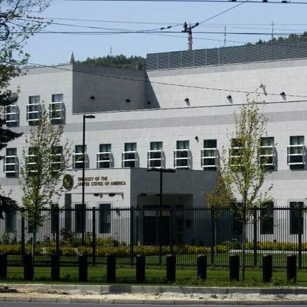 Ambasada SAD: Odbacujemo užasne optužbe o miješanju u izbore