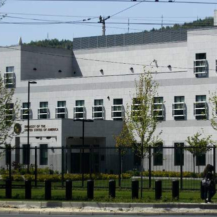 Ambasada SAD: Neke političke grupe u BiH boje se istrage, pa izmišljaju zavjere