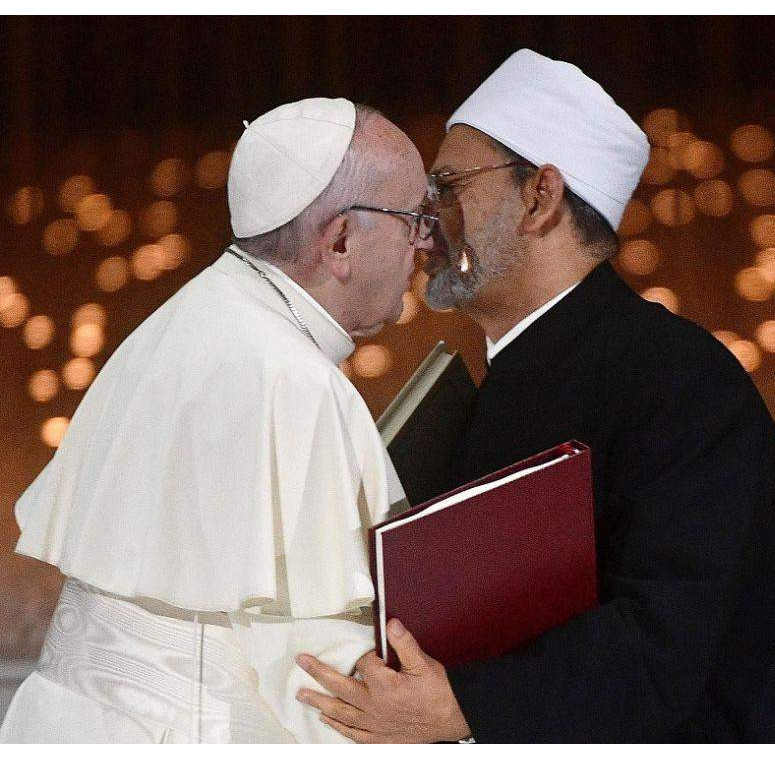 MOJ DRAGI BRATE: Papa Franjo i imam al-Tayyeb potpisali "Deklaraciju bratstva"