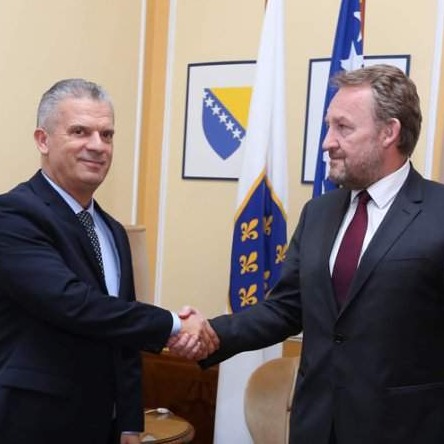 Mediji: Izetbegović sutra s Radončićem razgovara o formiranju vlasti