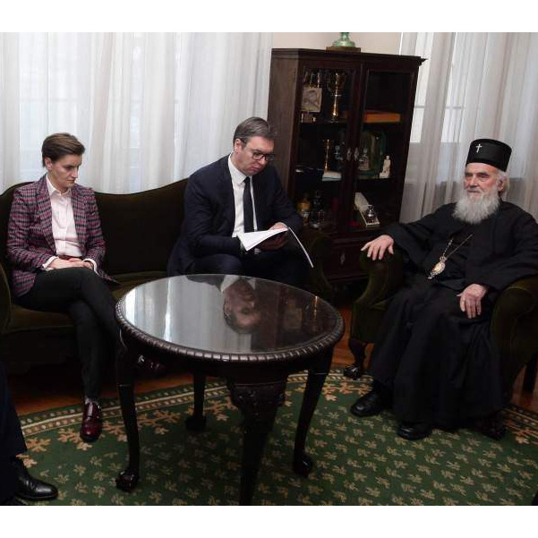 VUČIĆ, MAJSTOR DRAME 'Srbija u teškoj situaciji, srpski narod nećemo ostaviti na cjedilu'