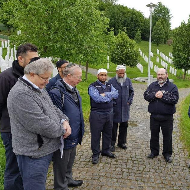 Imami i rabini najvećih džamija i sinagoga u Londonu zajedno u Srebrenici