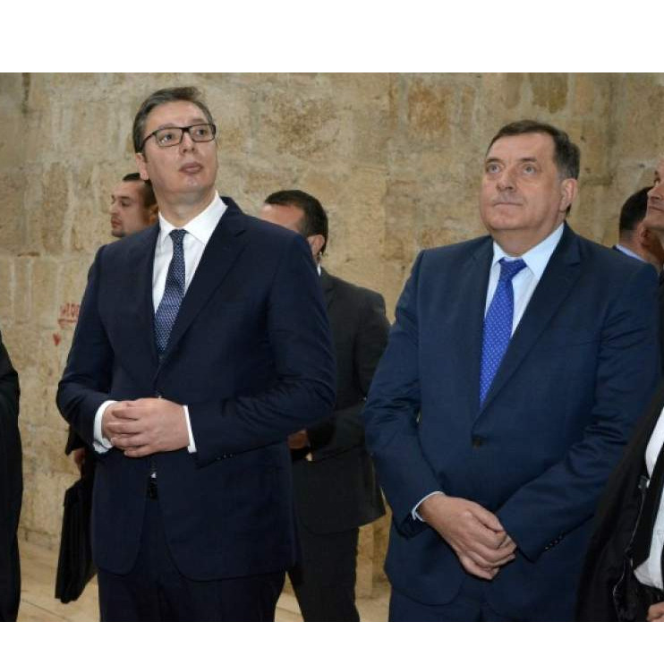 OVAKO JE BILO I '90-TIH: Dodik optužio SDA da namjerava da naoruža Bošnjake, o tome obavijestio Vučića