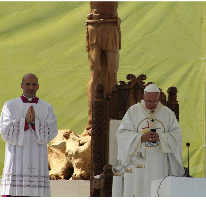 Udruženja žrtava: Papa Franjo mora da zna da Dodik slavi zločince