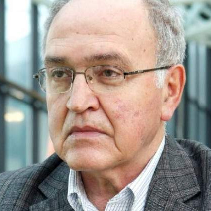 Umro prim. dr. Mufid Lazović: Odlazak heroja u bijelom