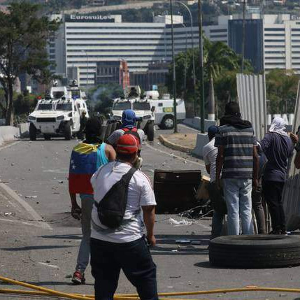 Pompeo: SAD spreman za vojnu intervenciju u Venecueli