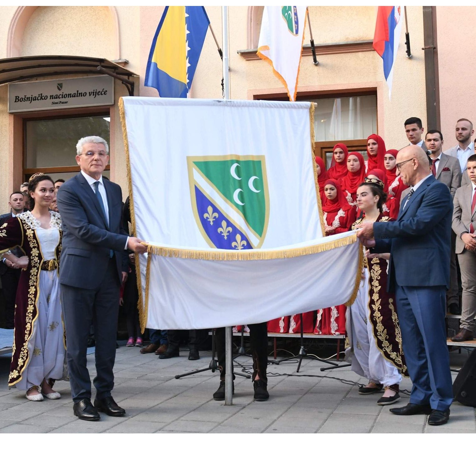 Džaferović: Potrebno vraćanje poverenja među Bošnjacima i Srbima, države BiH i Srbije
