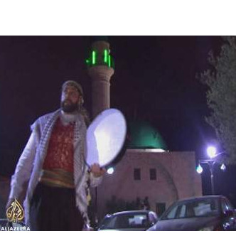 Palestinski kršćanin budi muslimane na sehur