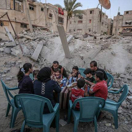 Ramazan u Gazi: Iftar na ruševinama zgrada