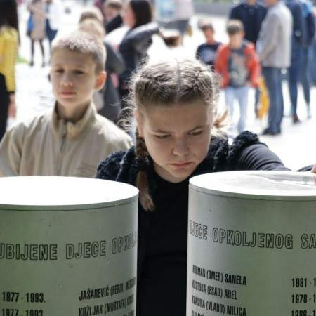 Memorijalna šetnja Mreže mladih Muftijstva sarajevskog povodom Dana šehida