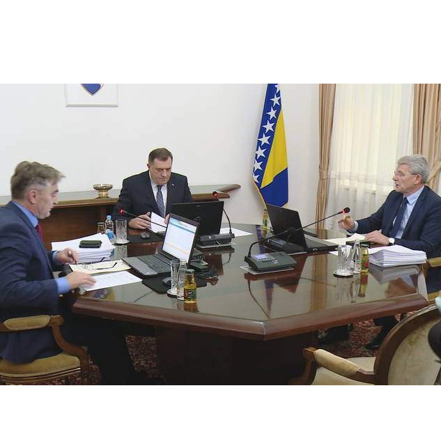 Predsjedništvo BiH bez dogovora |Dodik ne želi bh. vojsku na državnoj granici