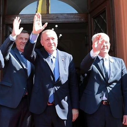 Mediji: Erdogan traži Gulenove pristalice, Dodik obećao da će ih isporučiti