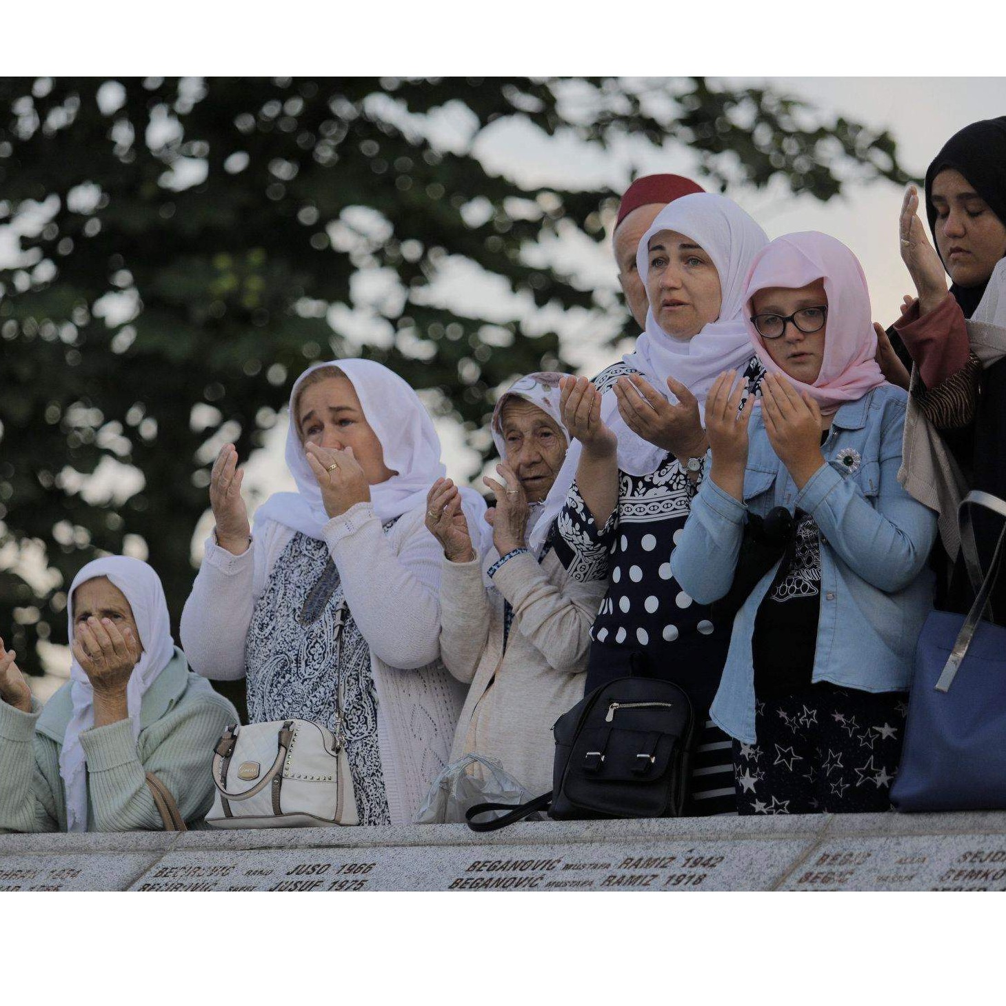 KRUNSKI DOKAZ GENOCIDA |U Srebrenici do sada ukopano više od 400 maloljetnika