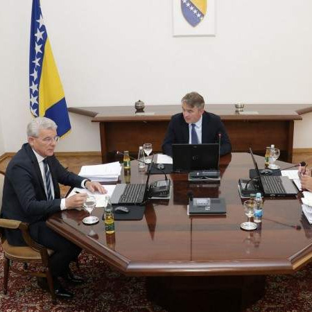 Otkazane obje sjednice Predsjedništva: Šansa za dogovor ili novi atak na interese BiH?