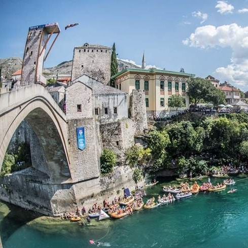 CIJELI SVIJET GLEDA MOSTAR |HomeSPORT Red Bull Cliff Diving - Stižu prvi skakači u grad na Neretvi