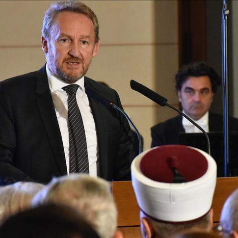 Izetbegović: Dodik će morati naučiti da poštuje BiH, već imamo drugog partnera