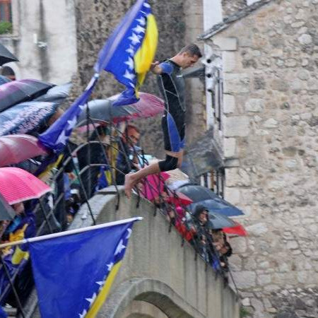Obilježena 26. godišnjica rušenja Staroga mosta