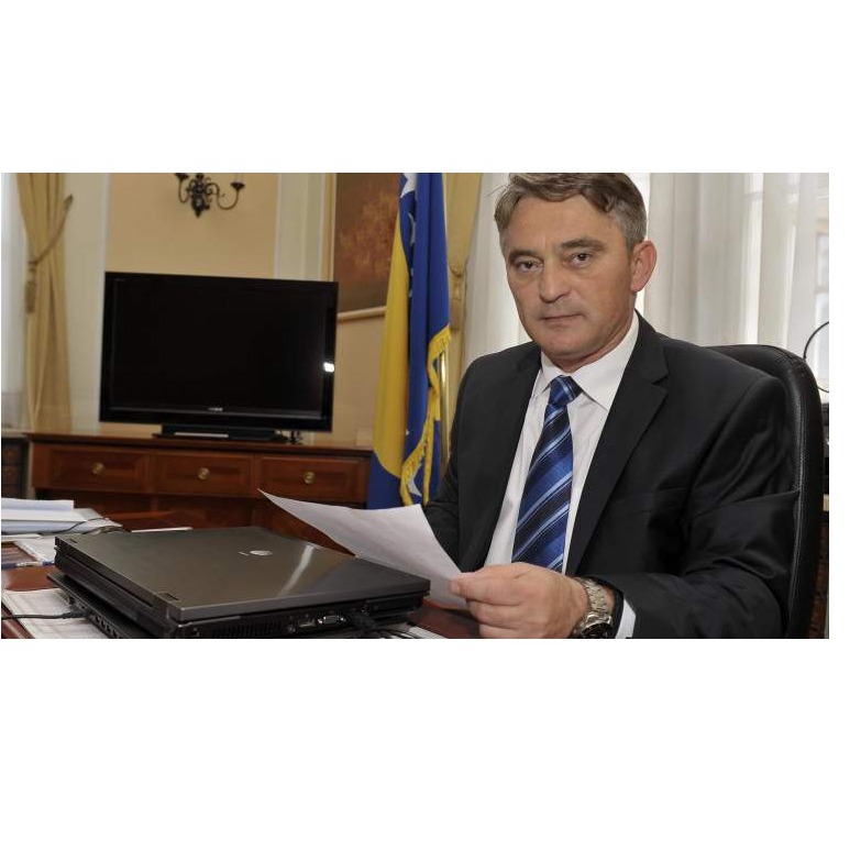 Komšić: Hrvatski zvaničnici šire neistine o terorizmu u BiH