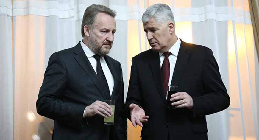 MOJ BAKIRE, ŠTA NAM OVO RADE | Izetbegović: Dobio sam odgovor da Hrvati ne kane napraviti treći entitet!