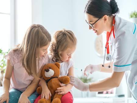 Stručnjaci: Ako se vakcinišemo, završetak epidemije krajem 2021.