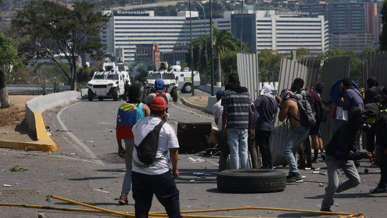 Pompeo: SAD spreman za vojnu intervenciju u Venecueli