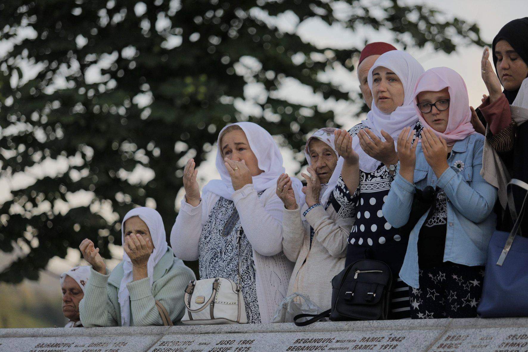 KRUNSKI DOKAZ GENOCIDA |U Srebrenici do sada ukopano više od 400 maloljetnika