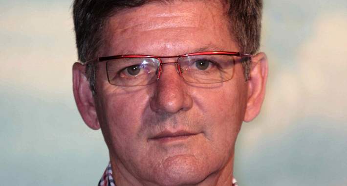 U Bihaću u 65. godini umro legendarni bh. novinar Mirza Sadiković