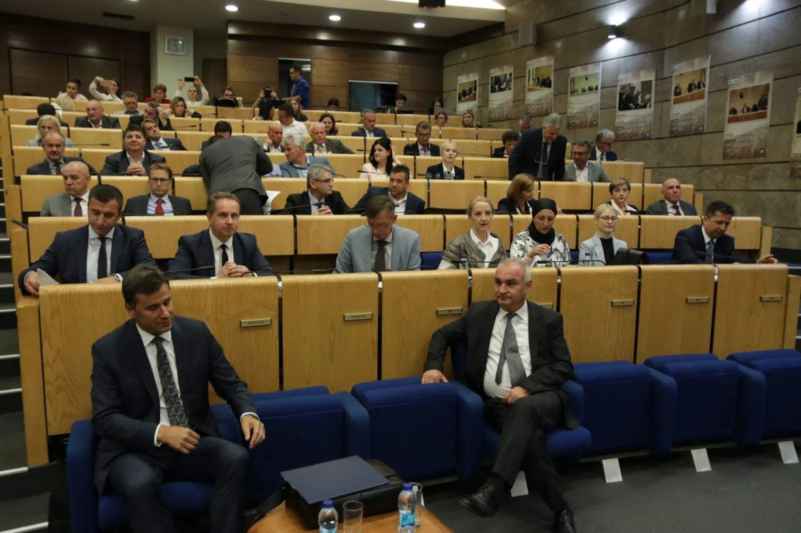 Federalni zastupnici traže istragu o kriminalu u Aluminiju