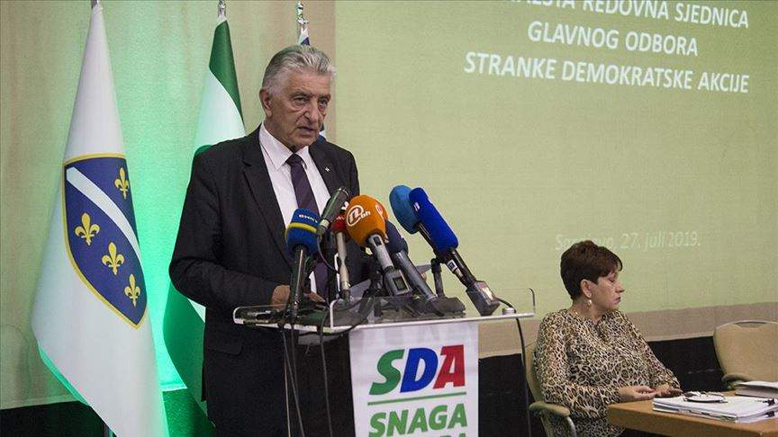 SDA: Smanjiti koncentraciju moći u rukama pojedinaca