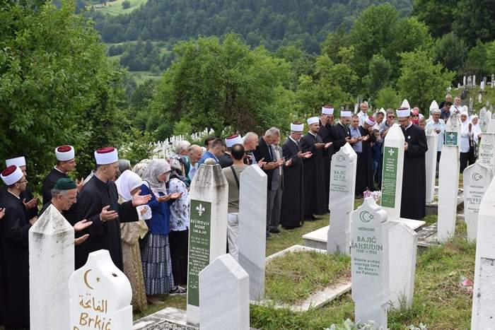 Muftija Fazlović: Šehidi Bosne su život dali za najuzvišenije vrijednosti ljudskog roda