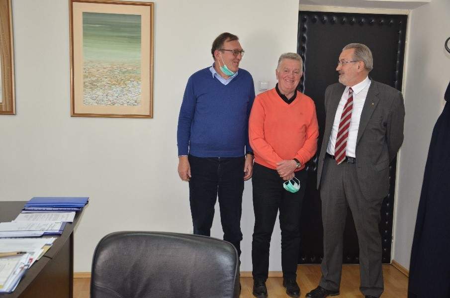 MI SMO VALTER | Ugledni sarajevski ljekari se odazvali pozivu dr. Kravića, stigli Stevanović, Nakaš, Ler...