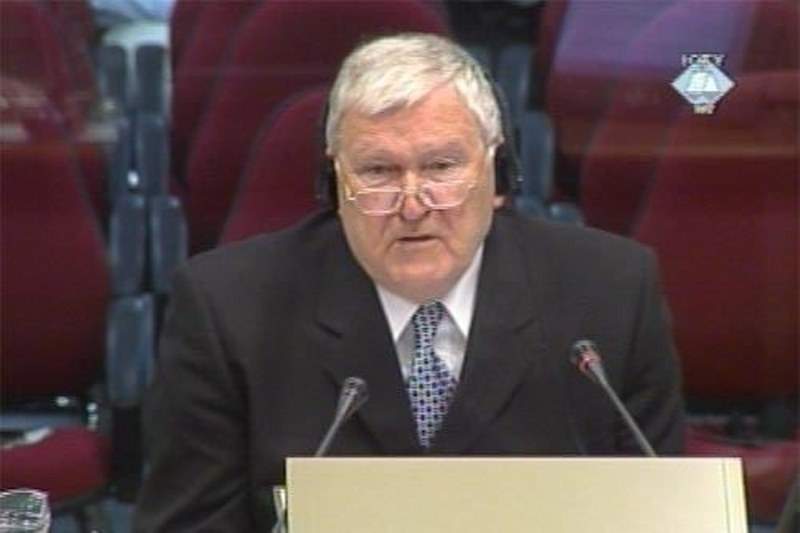 ĐAVOLOV ŠEGRT ZLOČINAČKI | Umro Branko Kostić, Miloševićev saradnik i svjedok odbrane