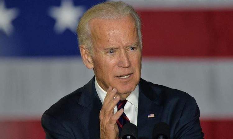 Joeu Bidenu uručen potpisan primjerak knjige "Glasovi iz Srebrenice"