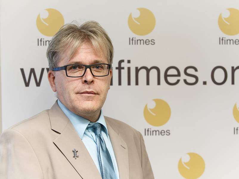 Binarizacija vanjske politike: Ko je izgubio Nesvrstane?