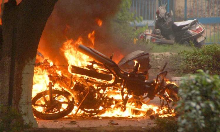 Ubijene 33 osobe u neredima u Indiji nakon proglašenja krivice vjerskog vođe