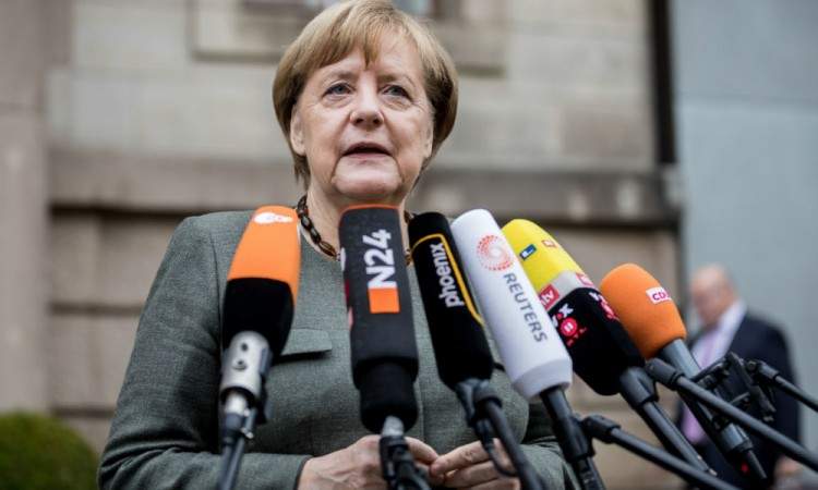 Merkel spremna da se natječe na novim izborima