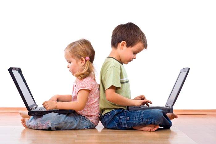 Djeca su pretjerano na internetu i za to su krivi roditelji 