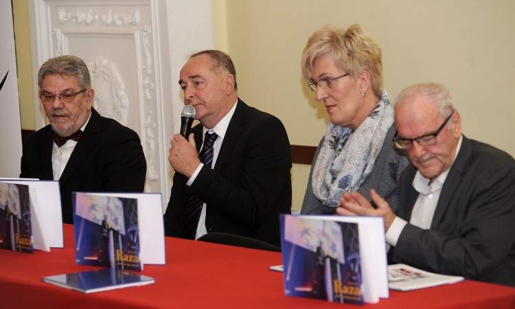 U Tuzli promovirana knjiga o slavnoj košarkašici Razi Mujanović