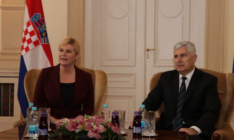 Grabar-Kitarović i Čović: Dijalog najbolji put za napredak