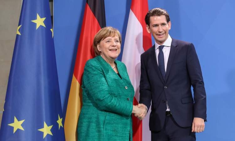 Merkel: Njemačka će suditi o novoj austrijskoj vladi "po njenim djelima"