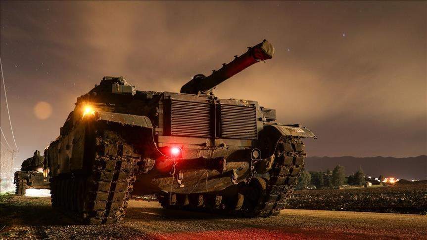 Turska na granicu sa Sirijom nastavlja slati vojna vozila (Video)