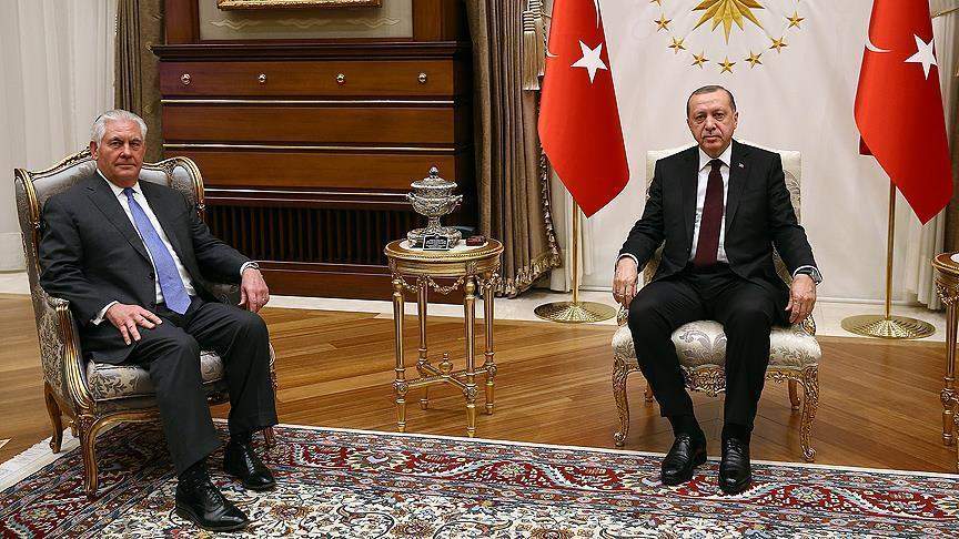Erdogan i Tillerson na trosatnom sastanku o Sirji i Iraku