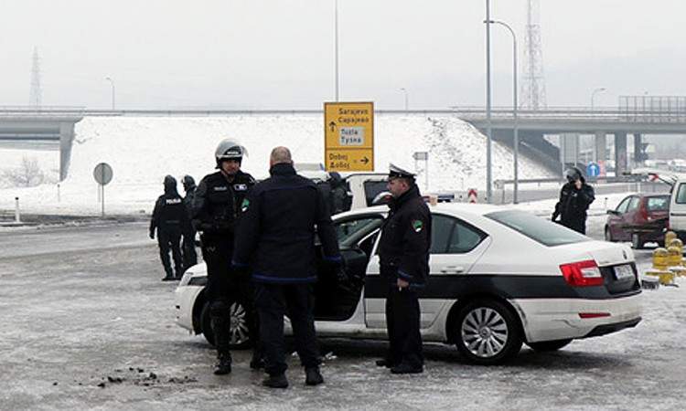 Deblokirana petlja Šićki brod, upotrijebljeni specijalci