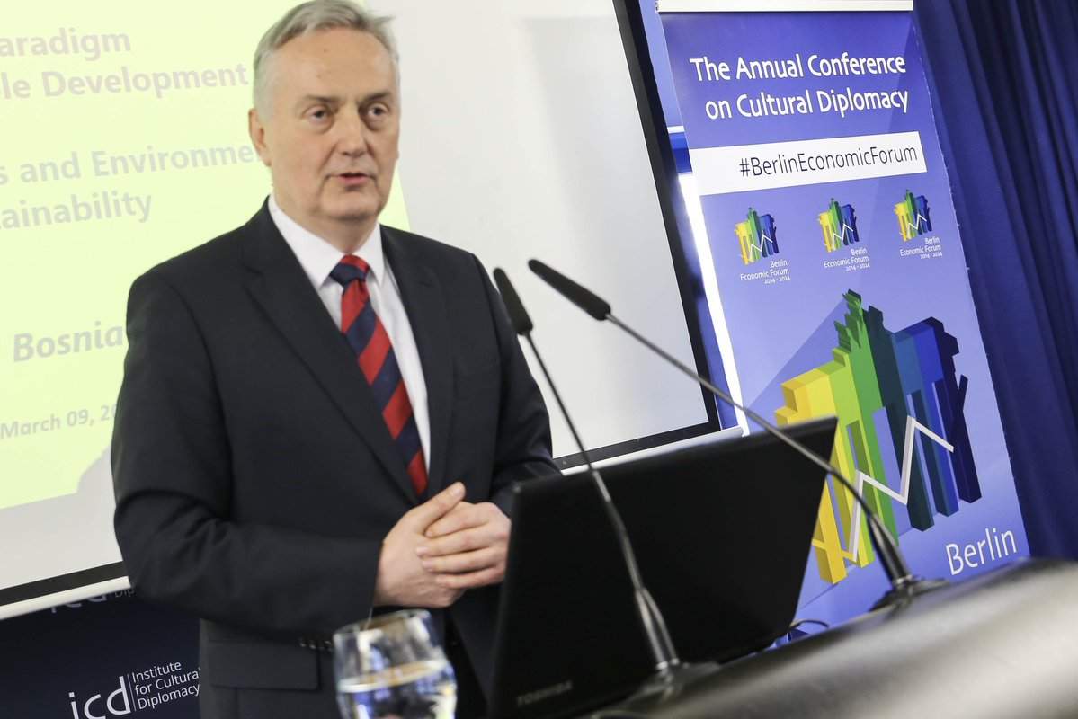 Lagumdžija: Samo đon-obraz može predložiti gašenje SDP-a