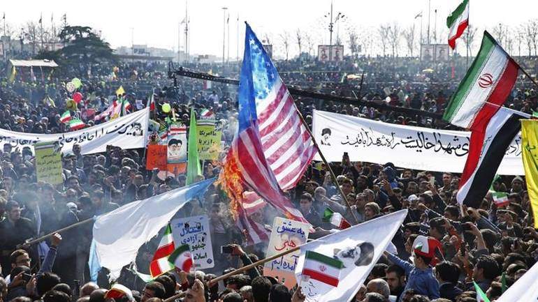 Trumpov pokušaj da mijenja režim u Iranu osuđen na propast